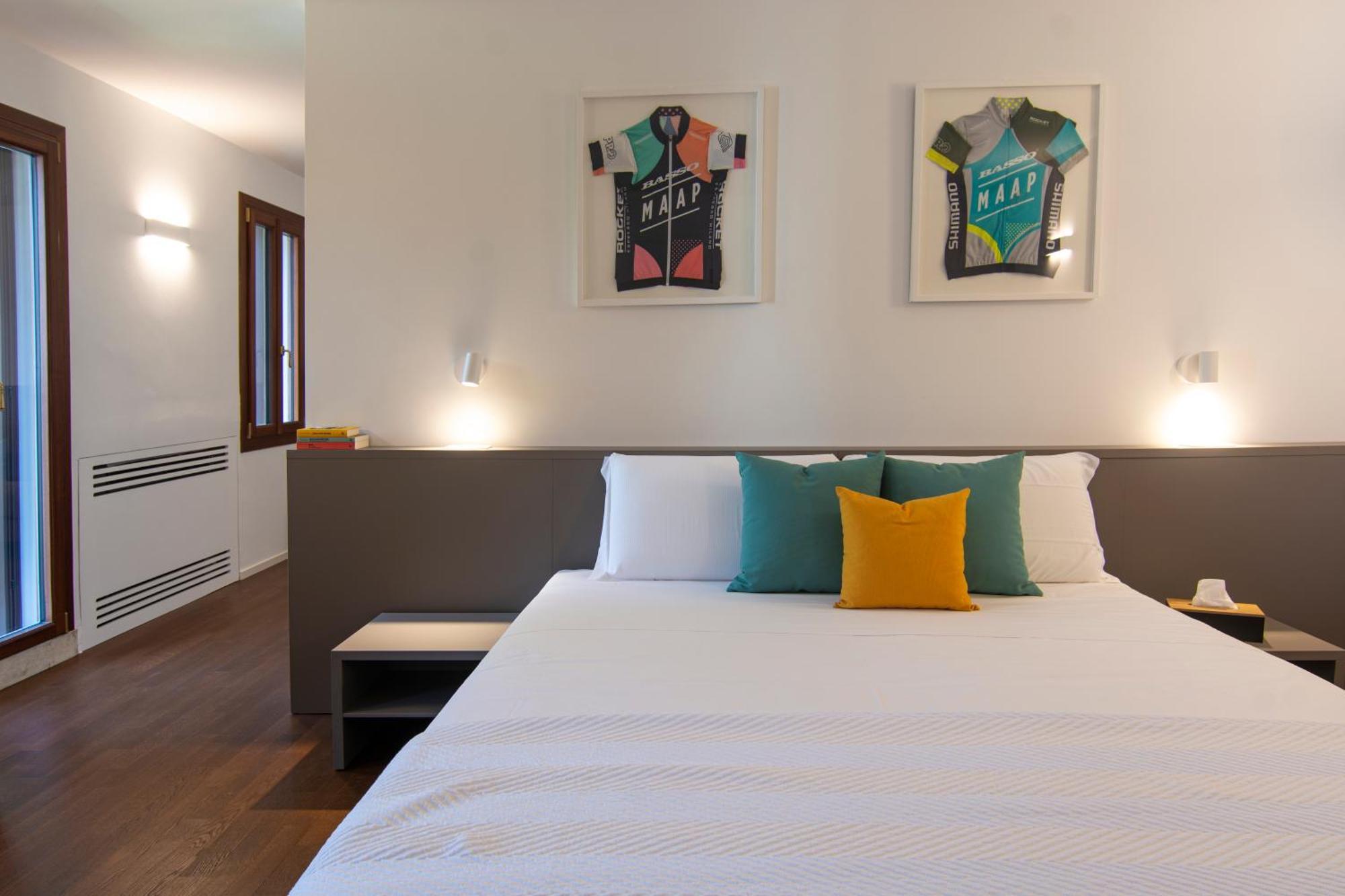 Bassano Club House Bed & Breakfast บัสซาโน เดล กรัปปา ภายนอก รูปภาพ