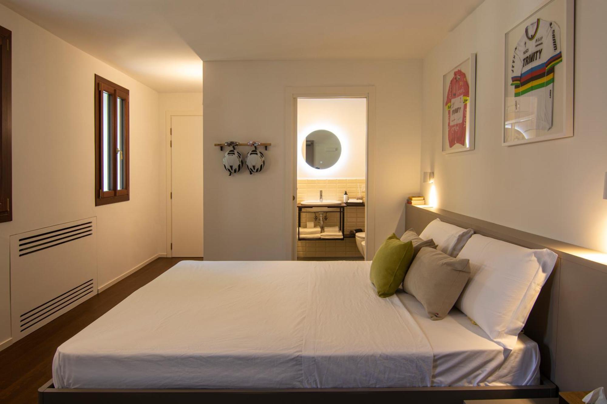 Bassano Club House Bed & Breakfast บัสซาโน เดล กรัปปา ภายนอก รูปภาพ